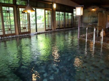 【悲報】昭和天皇が宿泊した老舗高級旅館、大浴場の湯の取り換えは年2回で塩素の注入もしておらず…