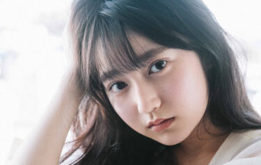 【たわわわわ】AKB48・鈴木くるみ（18）、実ったメロンと鮮烈すぎる白ビキニ姿大胆披露！